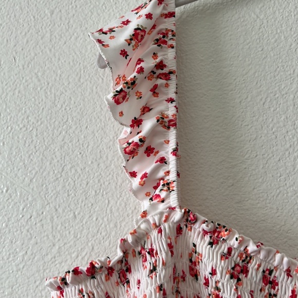 Ruffle strap tank - Picture 4 of 4